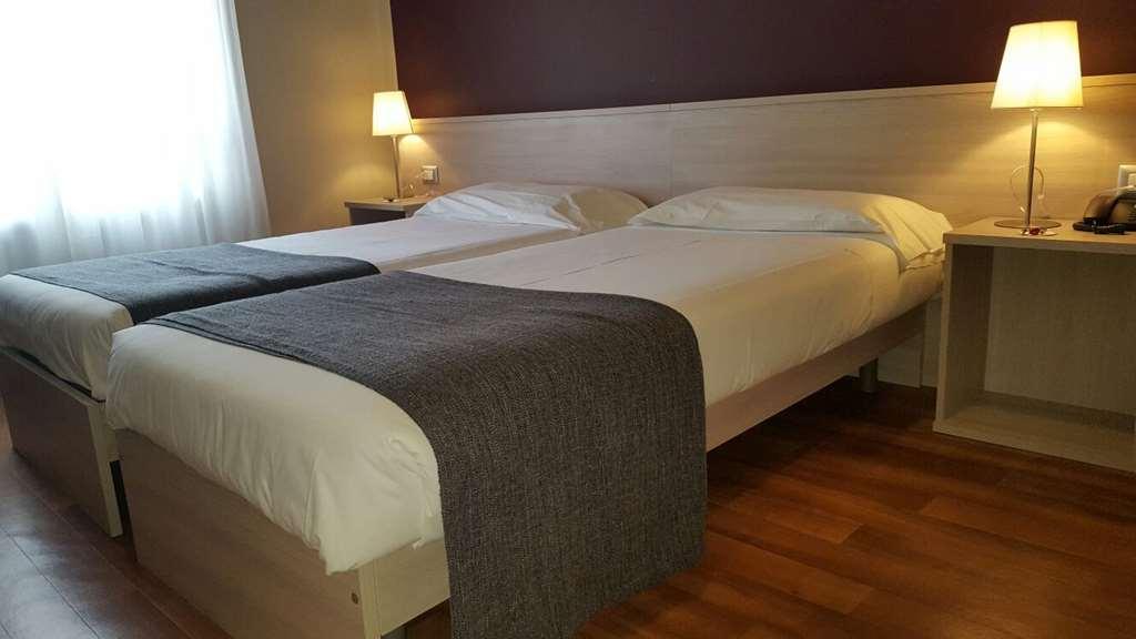 Mokinba Hotels Cristallo Μιλάνο Δωμάτιο φωτογραφία